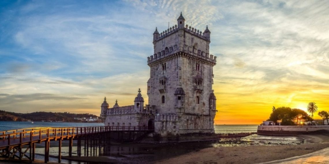 pôr do sol em Lisboa